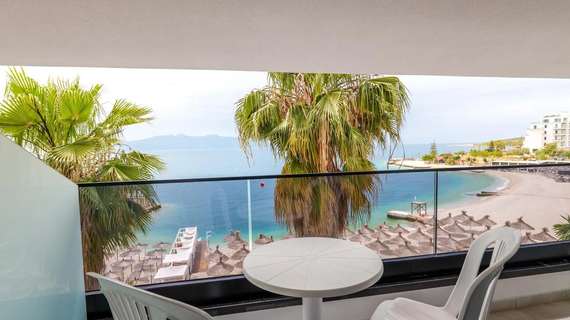 Vila Era Beach Sarandë Hotel