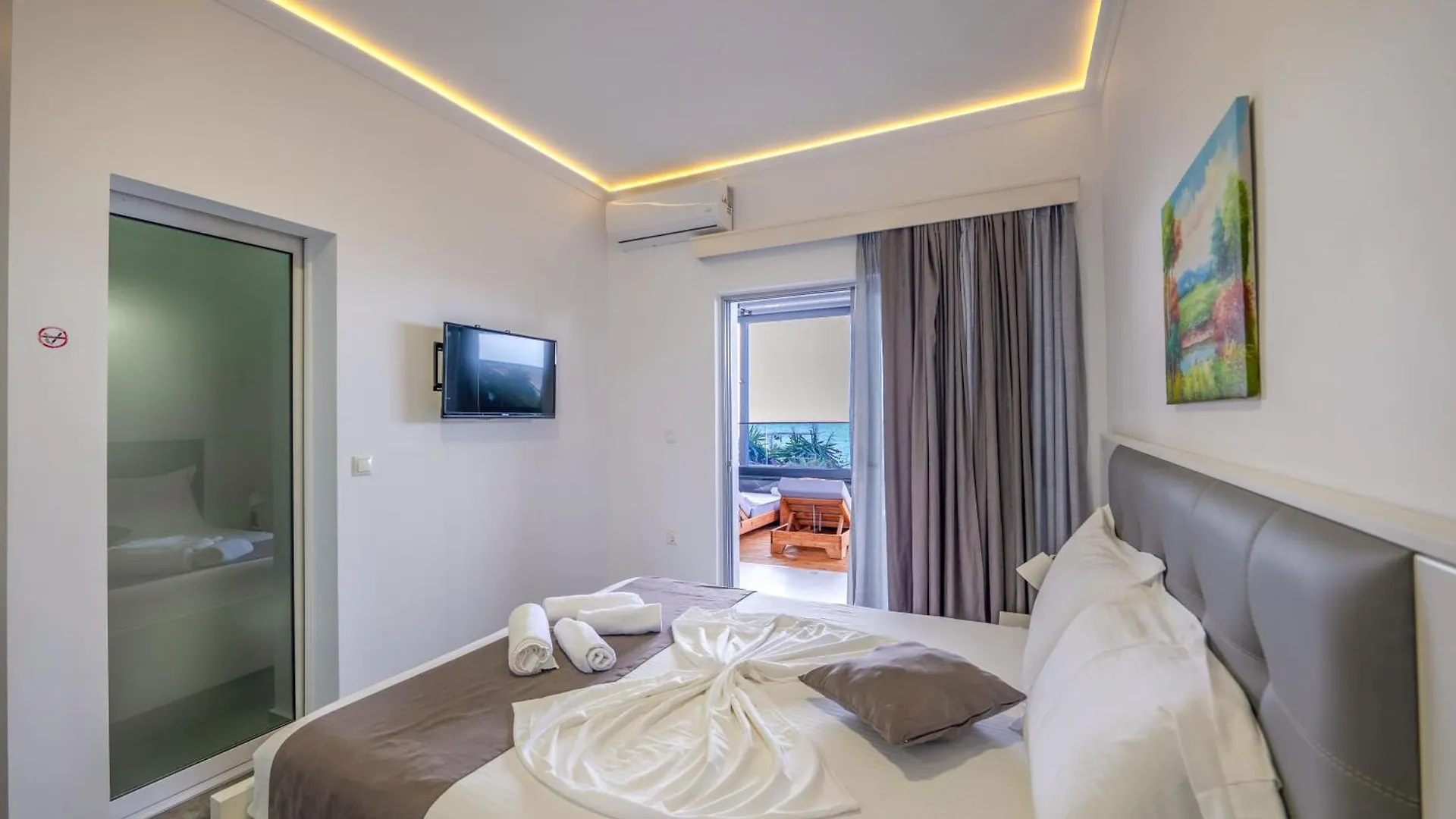 Vila Era Beach Sarandë 3*,