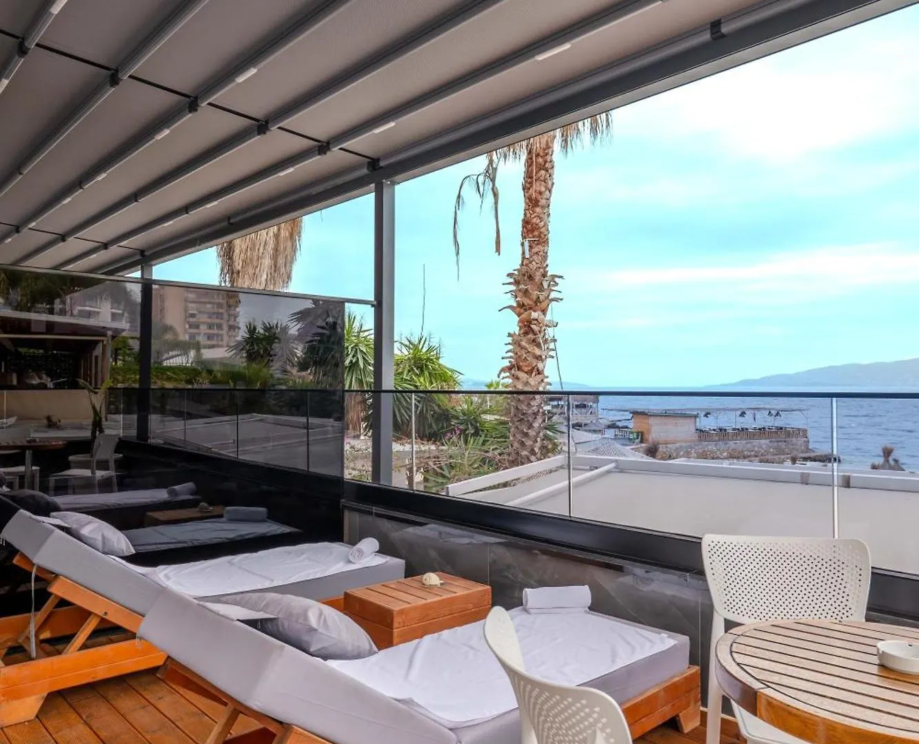 Vila Era Beach Sarandë Hotel