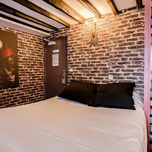 ** Hotel Absolute République Francia