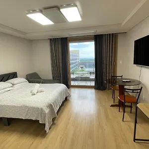  Aparthotel Spacious Luxury W/ Kitchen Beside Hilton Clark D'heights Philippines