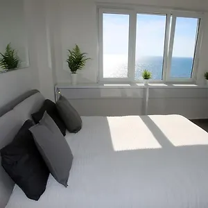 Apartment White Luxury, Sarandë