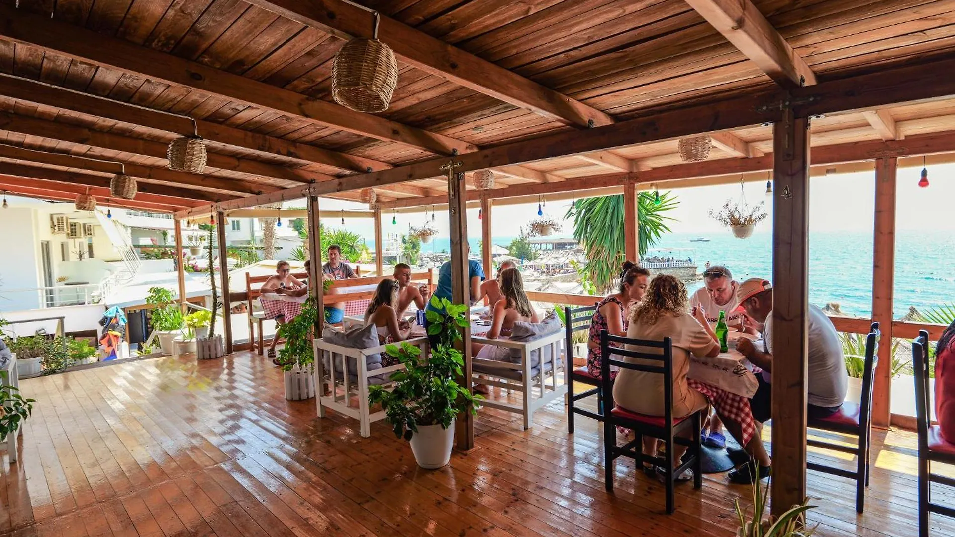Vila Era Beach Sarande Hotel