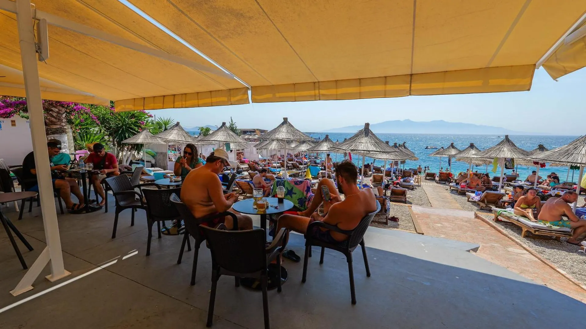 Vila Era Beach Sarande Hotel