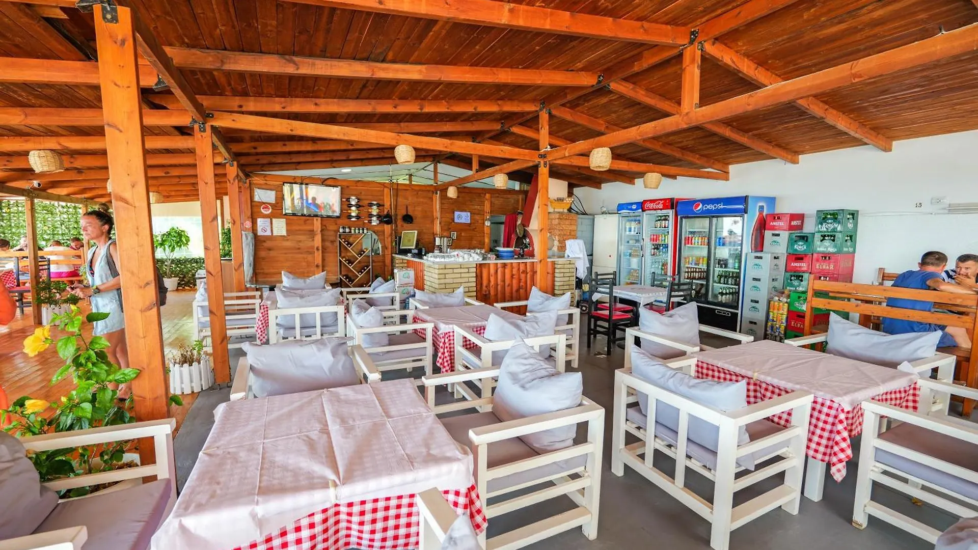 Vila Era Beach Sarande Hotel
