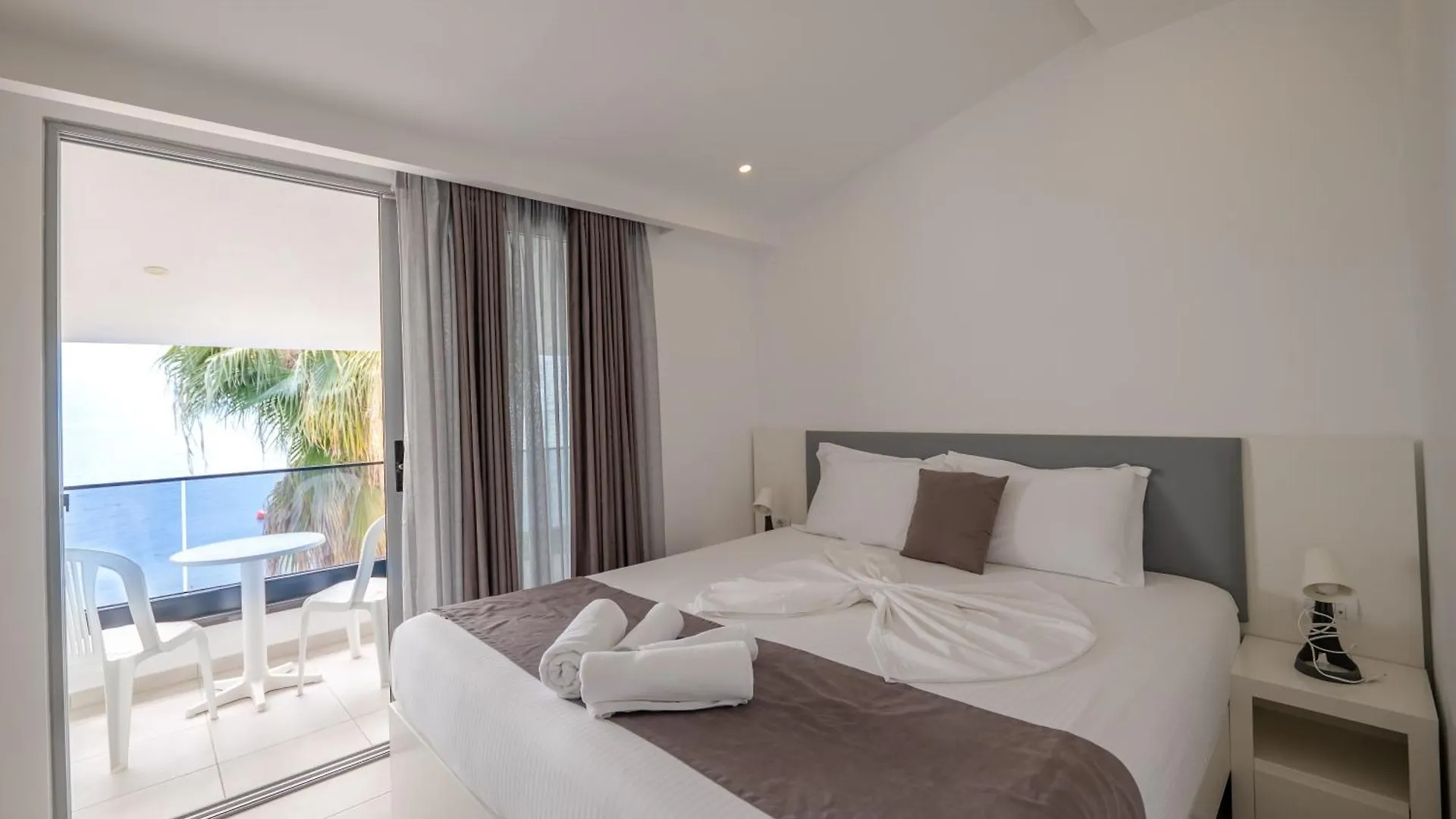 Hotel Vila Era Beach Sarande