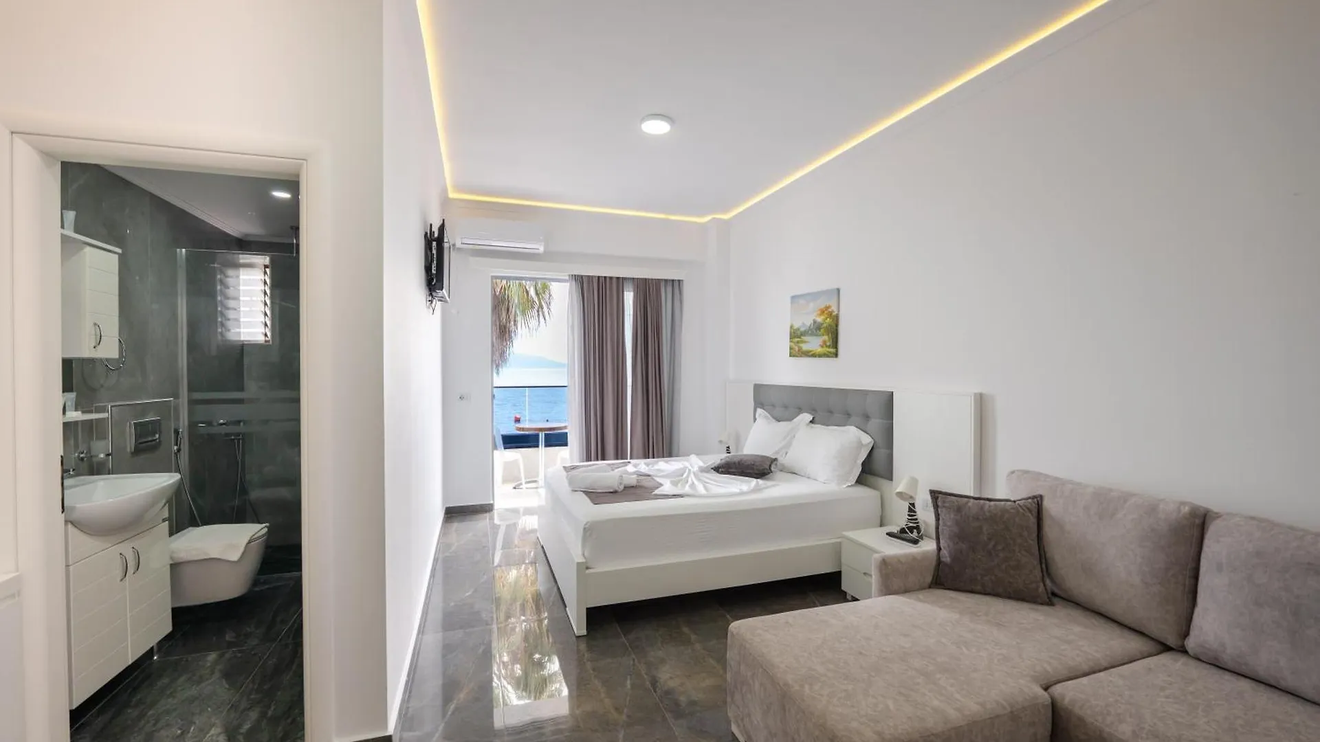 *** Hotel Vila Era Beach Sarande Albania