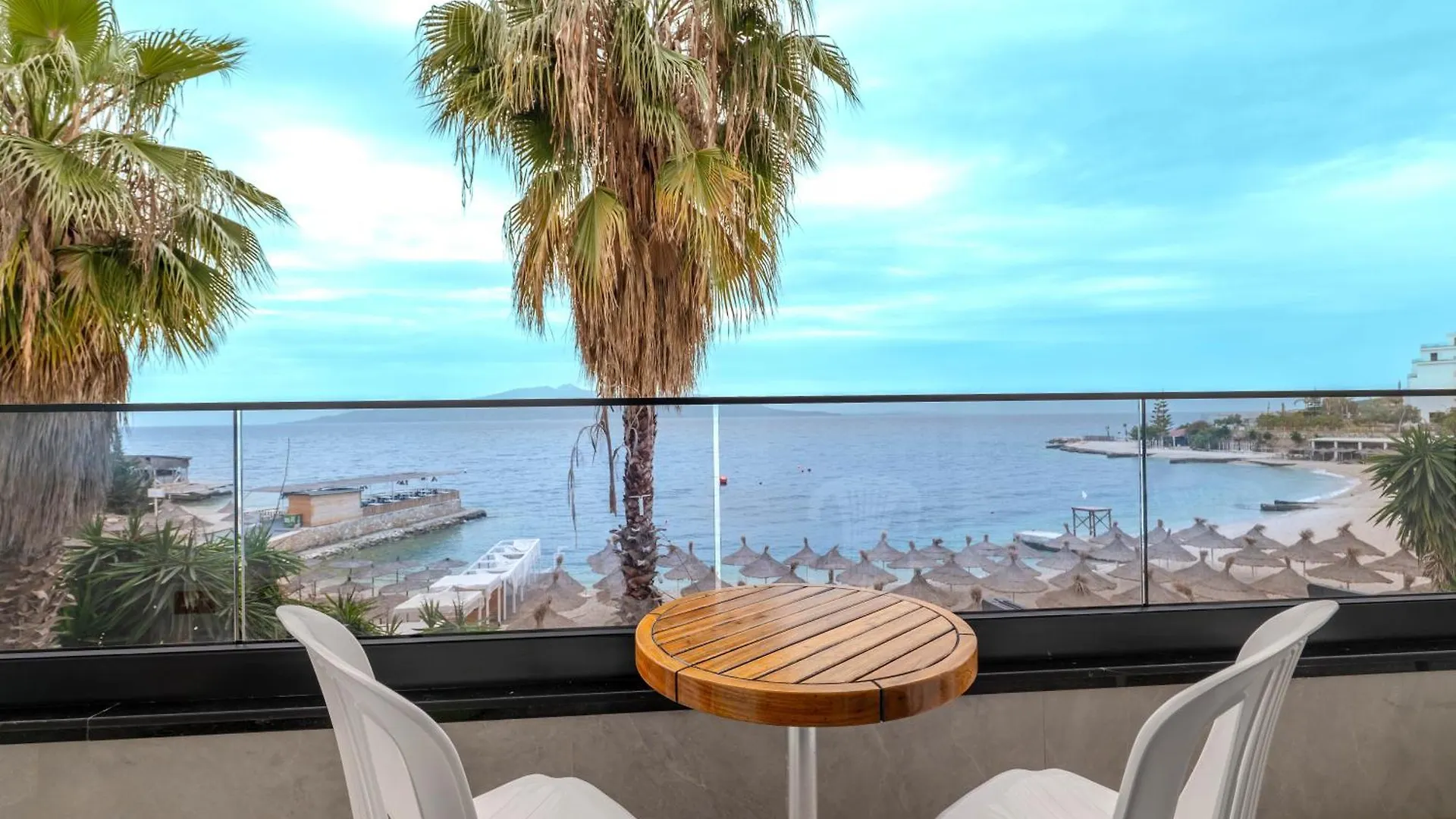 Vila Era Beach Sarande Hotel