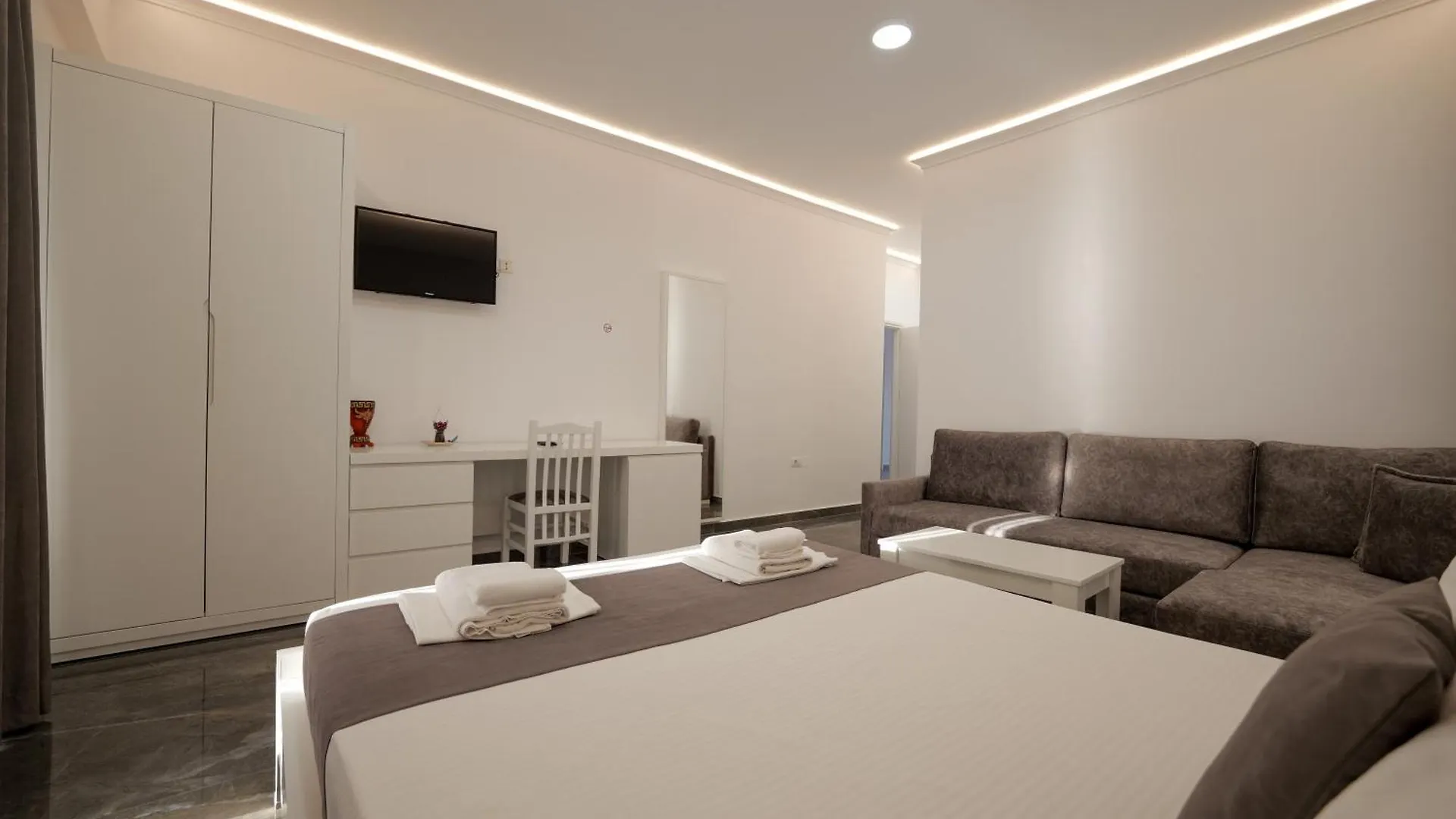 Hotel Vila Era Beach Sarande