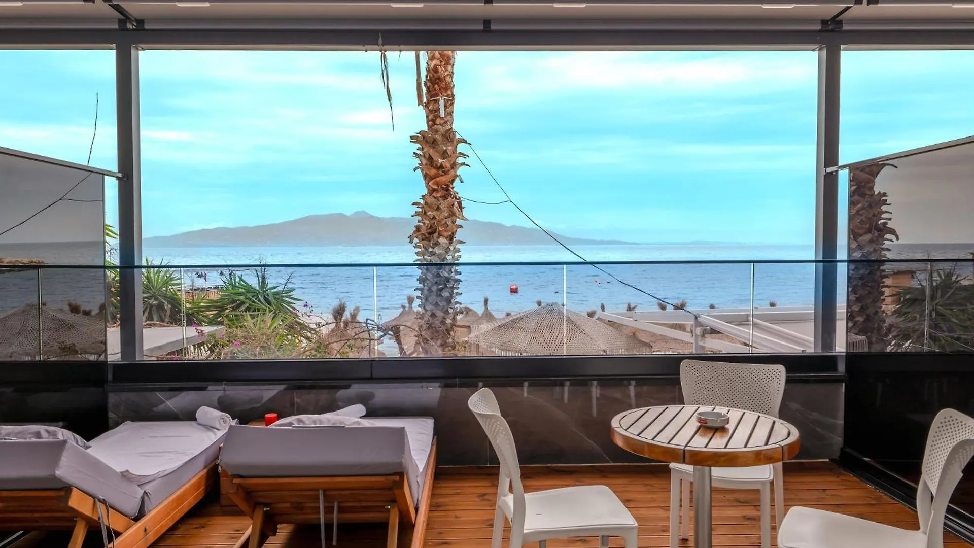 Vila Era Beach Sarande 3*,