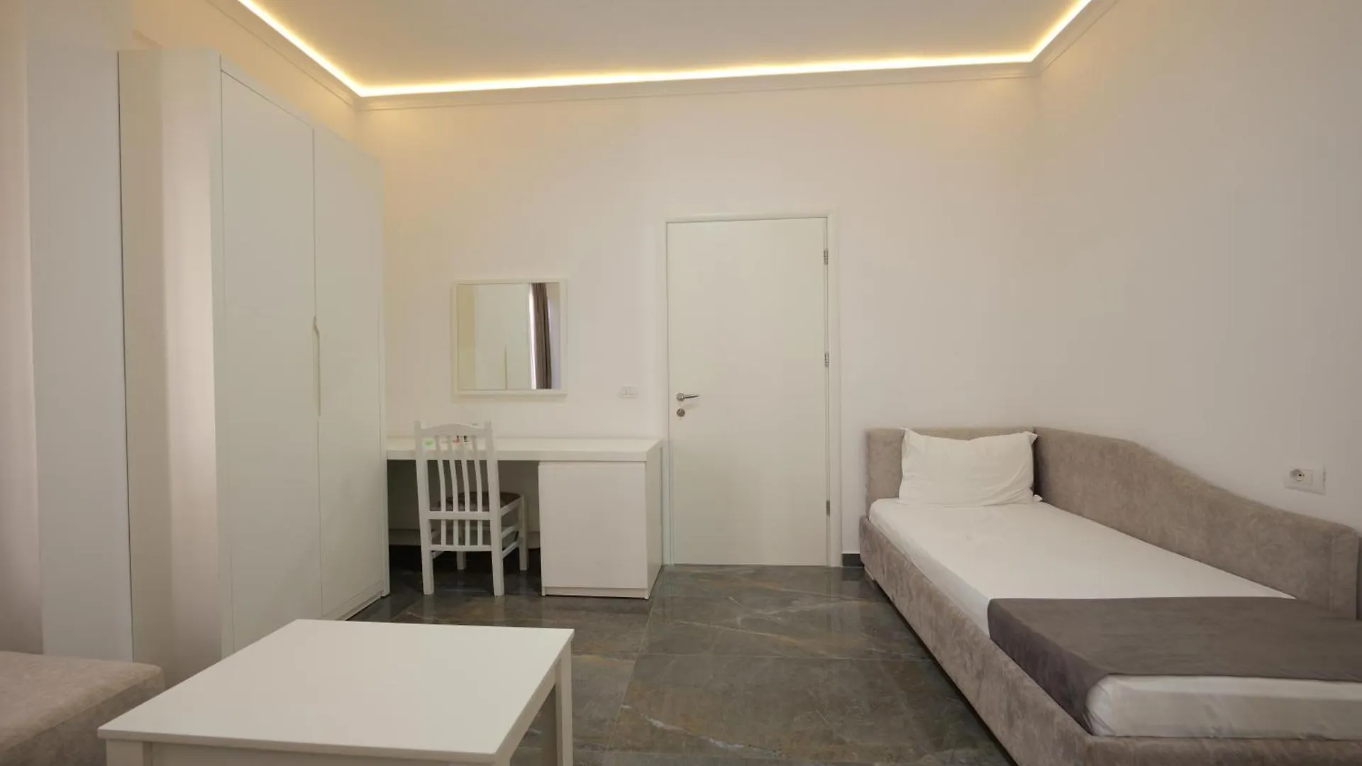 Hotel Vila Era Beach Sarande