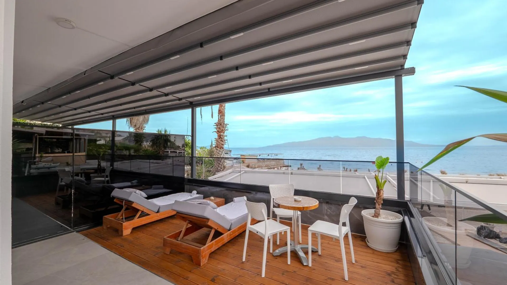 Vila Era Beach Sarande Hotel